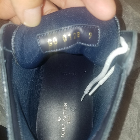 Louis Vuitton mens Tattoos/ Authentic - Picture 11 of 12